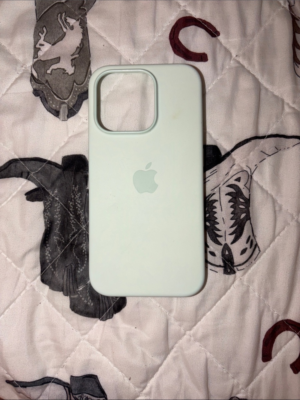 Apple Silicone iPhone Case - Light Mint Green iPhone 14 Pro